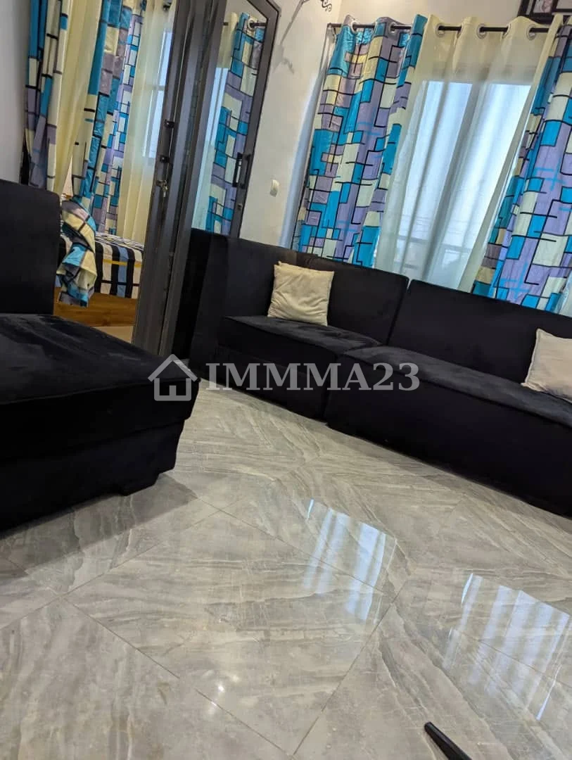 À louer appartement meublé 2 pièce(s) à Agoè 2 Lions — 250 000 FCFA
Chambre salon climatisés Wcd interne + Cuisine à l'étage (R+1)
Services disponibles : Wifi gratuit + Livreur disponible + Voitures + Cuisinière + Femme de ménage + Services techniques + Coin Gym...